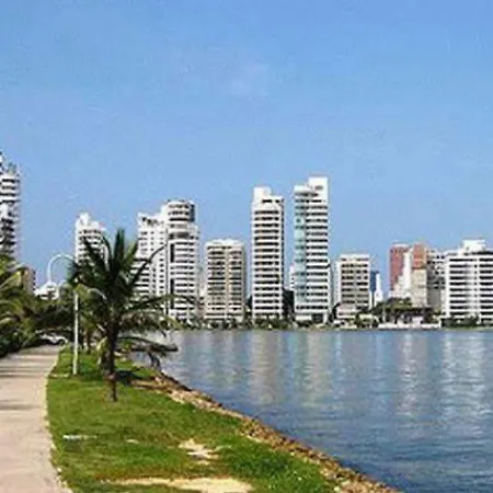 Apartasuite El Laguito
