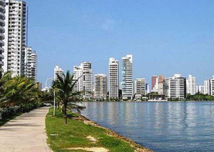 Apartasuite El Laguito